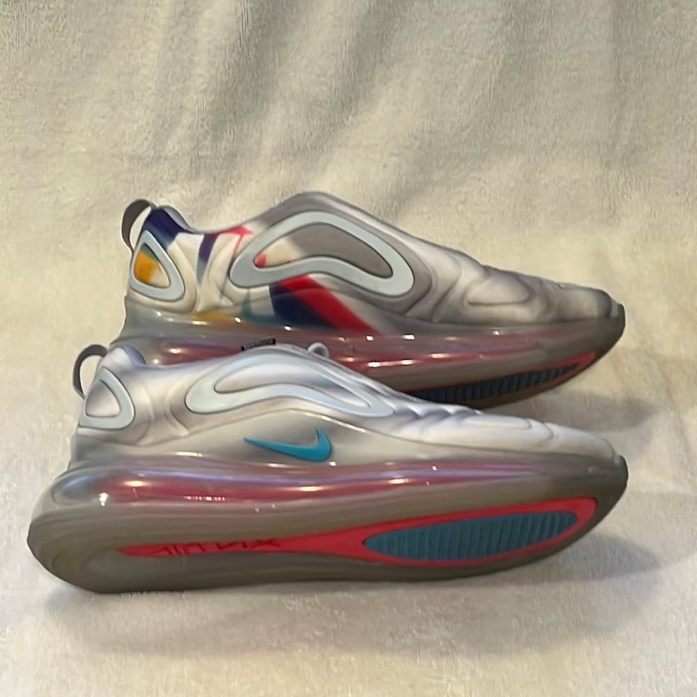 COPY - Women’s Nike Air Max 720 size 10